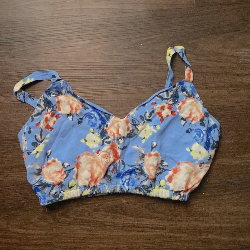 Forever 21 floral crop top